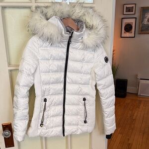 nautica white puffer jacket, faux fur hoode, size womens S